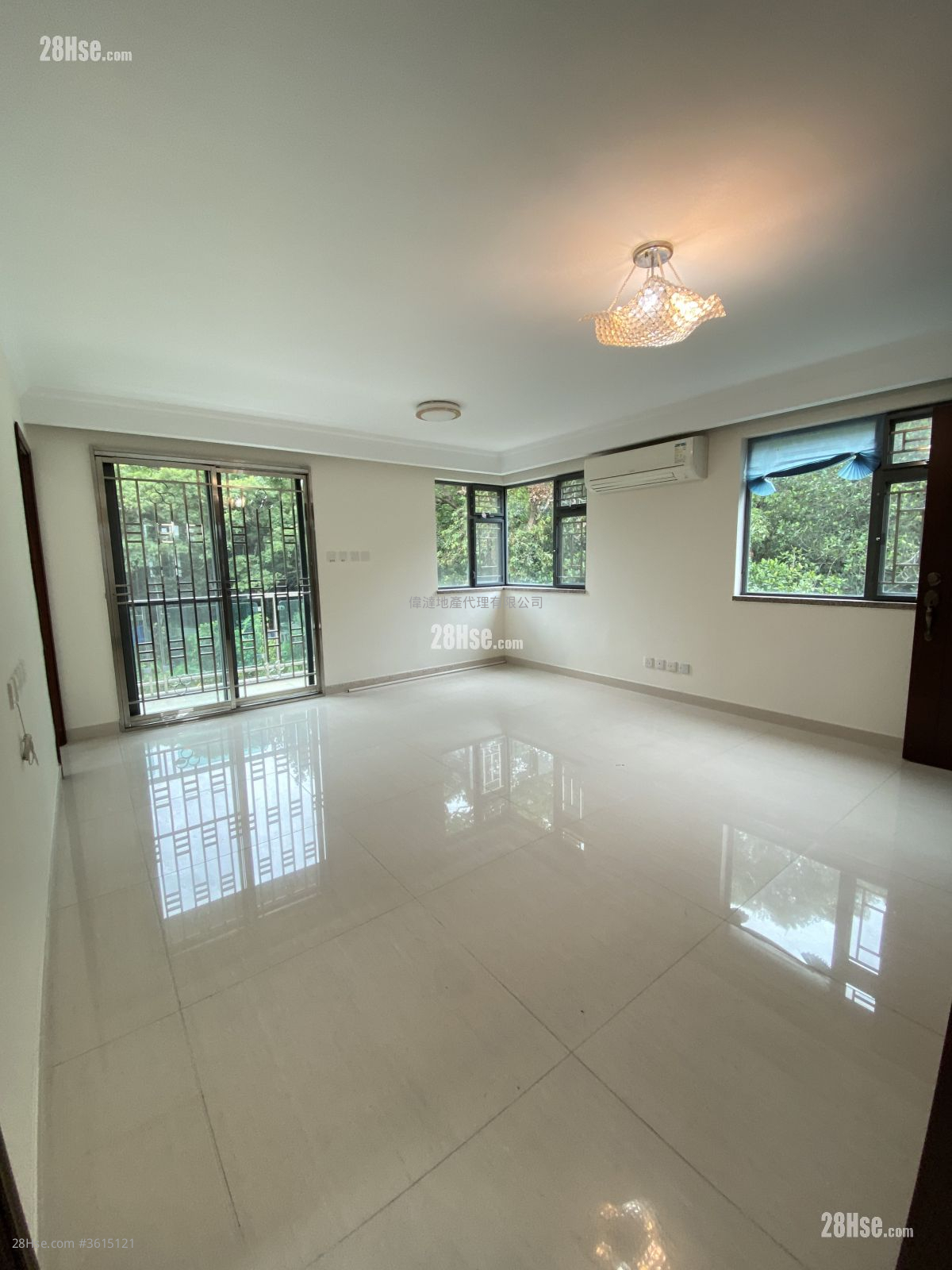 Village Rental 3 Bedrooms , 1 Bathroom 700 ft² Village Rental 3 Bedrooms , 1 Bathroom 700 ft²
