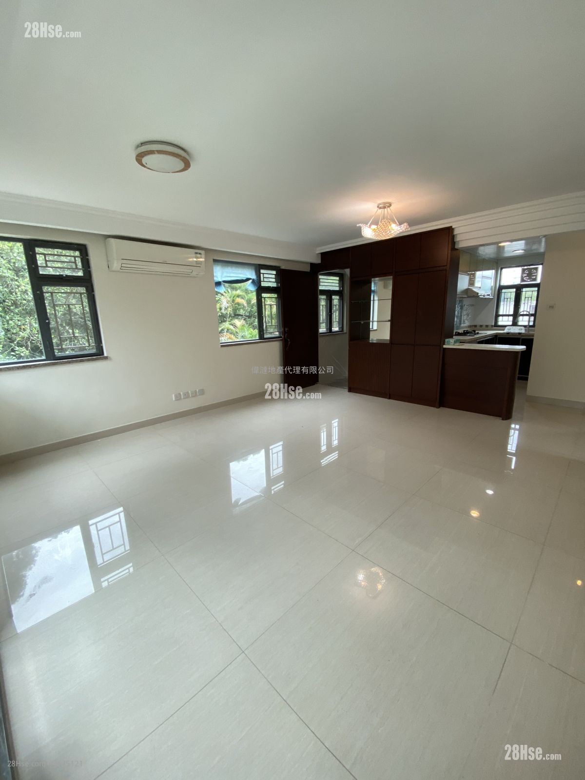 Village Rental 3 Bedrooms , 1 Bathroom 700 ft² Village Rental 3 Bedrooms , 1 Bathroom 700 ft²