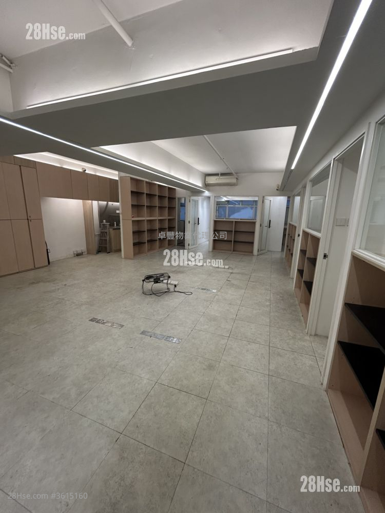 Elite Industrial Centre Rental 5+ Bedrooms , 3 Toilets 1,230 ft² Elite Industrial Centre Rental 5+ Bedrooms , 3 Toilets 1,230 ft²