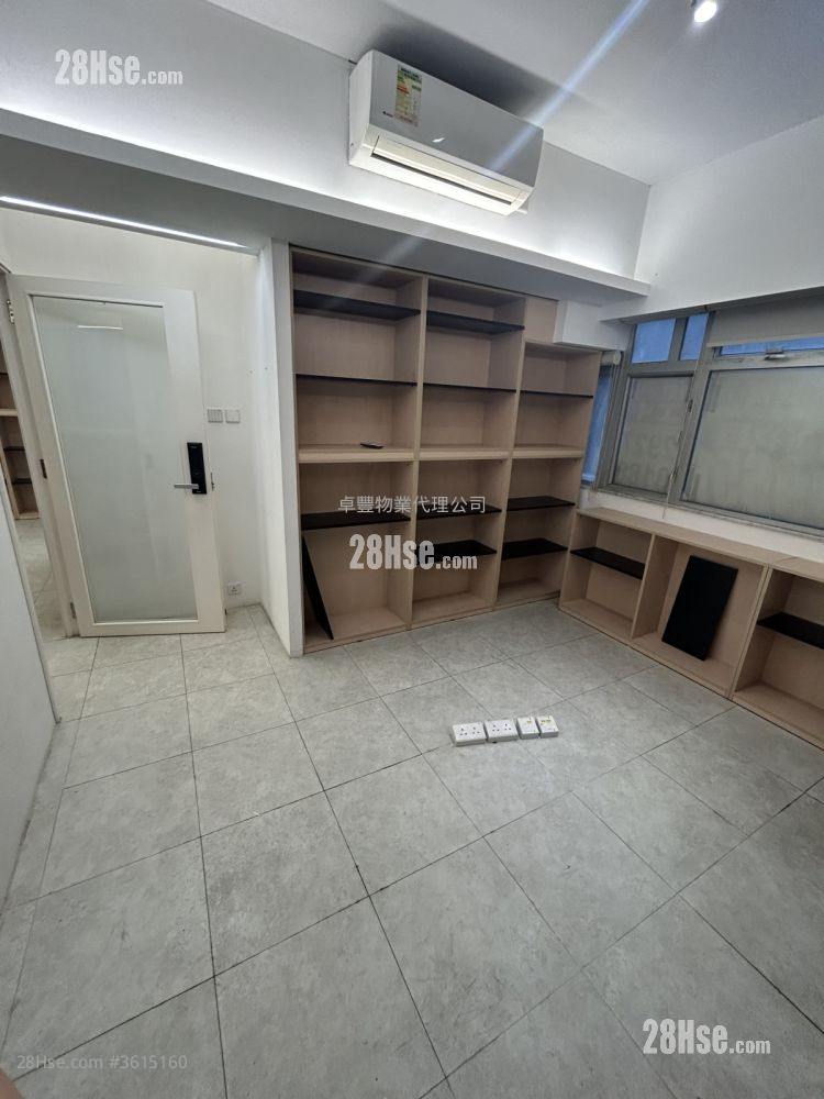 Elite Industrial Centre Rental 5+ Bedrooms , 3 Toilets 1,230 ft² Elite Industrial Centre Rental 5+ Bedrooms , 3 Toilets 1,230 ft²