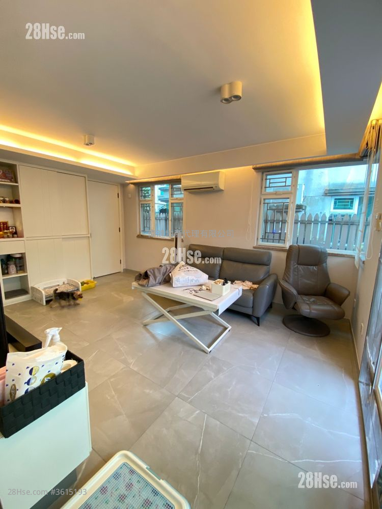 Village Sell 3 Bedrooms 700 ft² Village Sell 3 Bedrooms 700 ft²