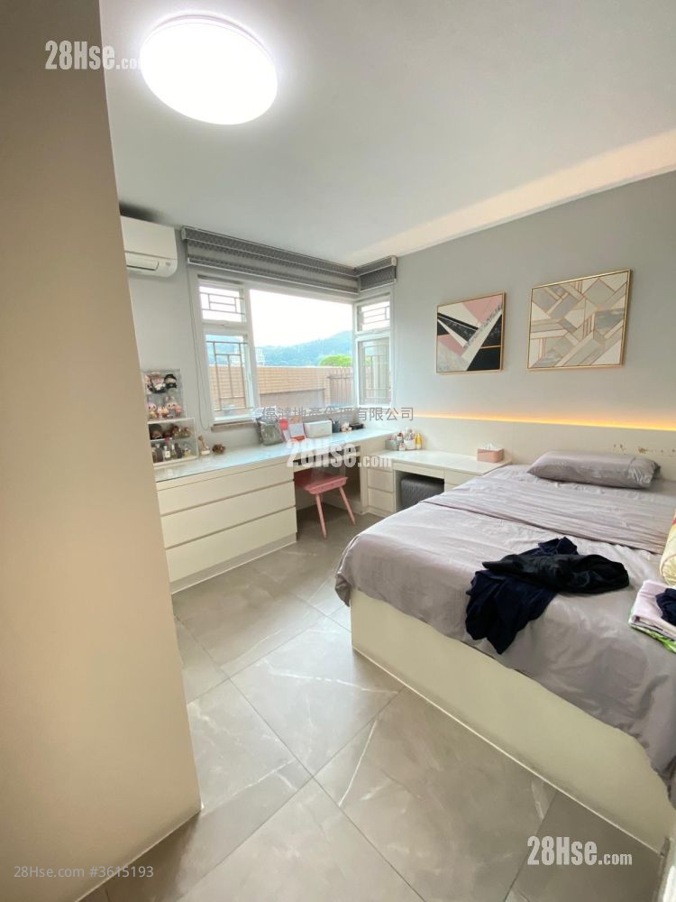 Village Sell 3 Bedrooms 700 ft² Village Sell 3 Bedrooms 700 ft²