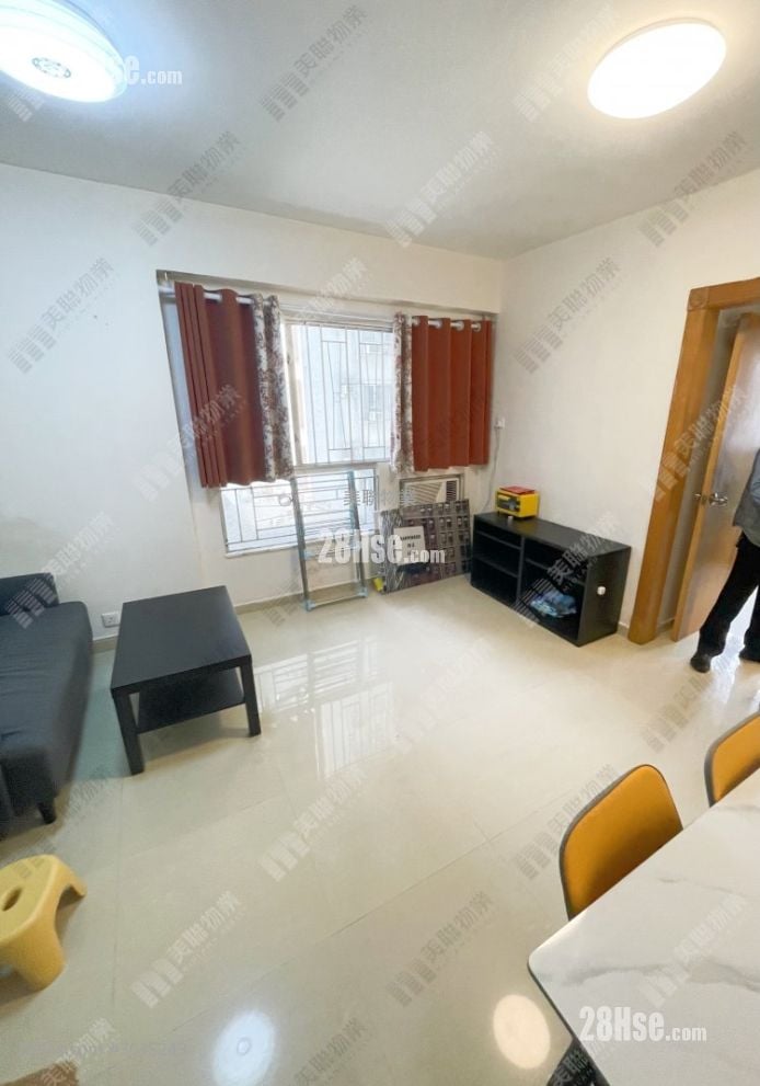 Fanling Town Center Sell 2 Bedrooms 399 ft²