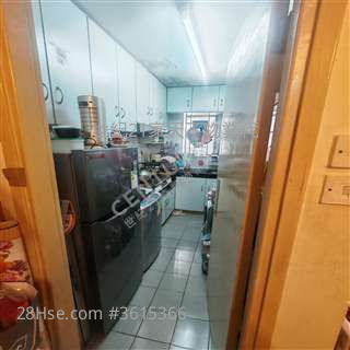 Charming Garden Sell 3 Bedrooms , 2 Bathrooms 592 ft² Charming Garden Sell 3 Bedrooms , 2 Bathrooms 592 ft²