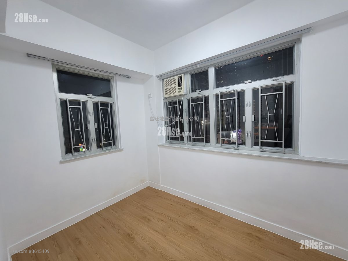 Tak Bo Building Rental 2 Bedrooms , 1 Bathroom 448 ft² Tak Bo Building Rental 2 Bedrooms , 1 Bathroom 448 ft²
