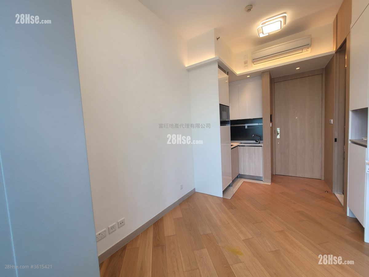 One Soho Rental 2 Bedrooms , 1 Bathroom 374 ft² One Soho Rental 2 Bedrooms , 1 Bathroom 374 ft²