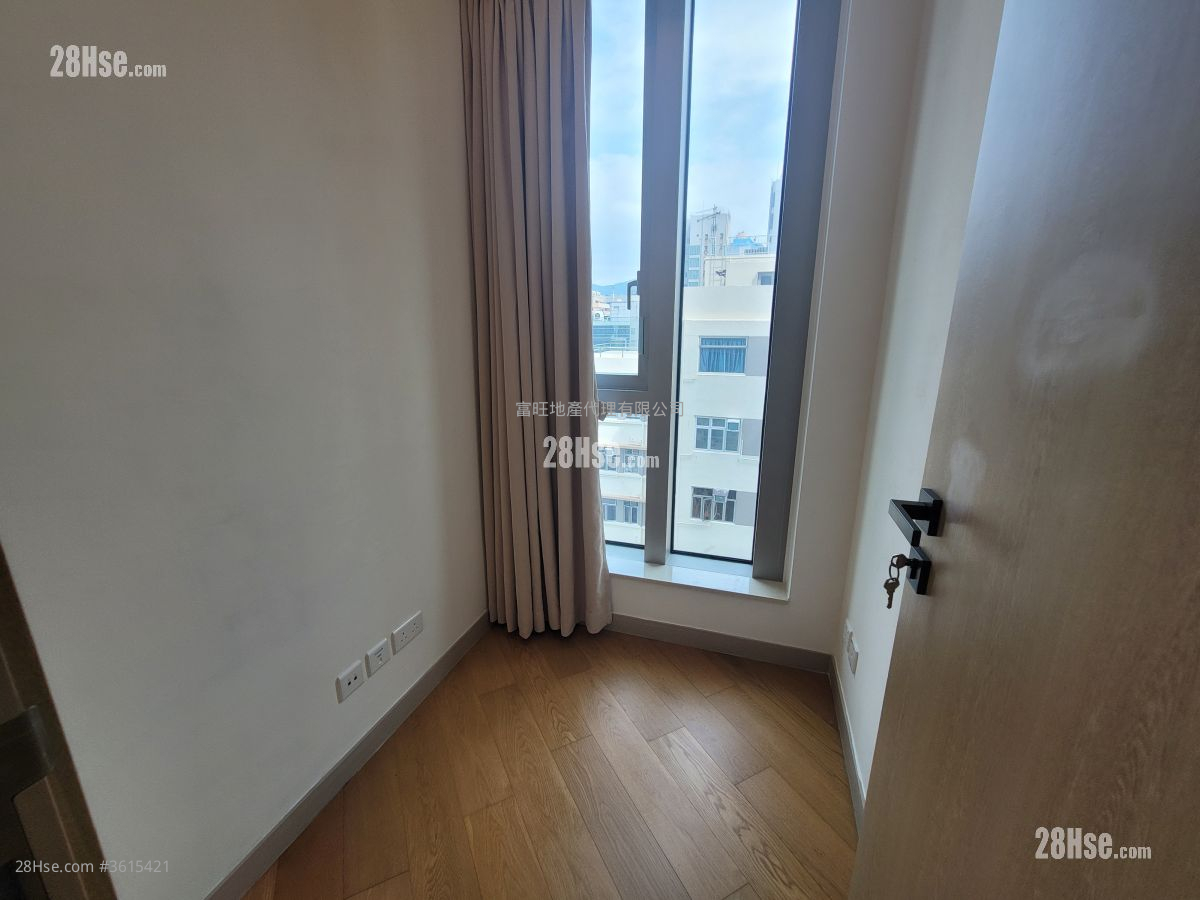 One Soho Rental 2 Bedrooms , 1 Bathroom 374 ft² One Soho Rental 2 Bedrooms , 1 Bathroom 374 ft²