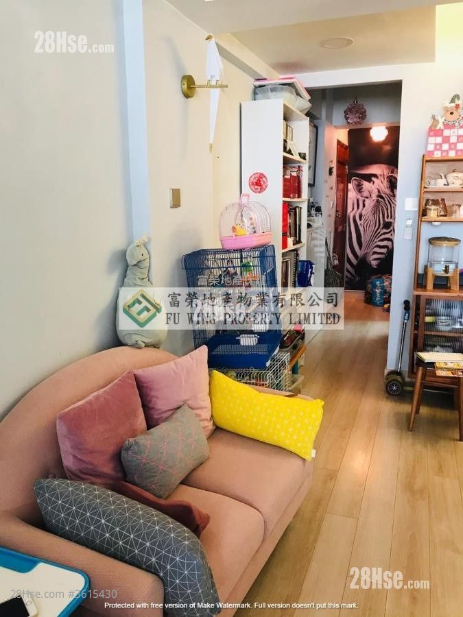 Chak Fung House Sell 2 Bedrooms , 1 Bathroom 558 ft² Chak Fung House Sell 2 Bedrooms , 1 Bathroom 558 ft²