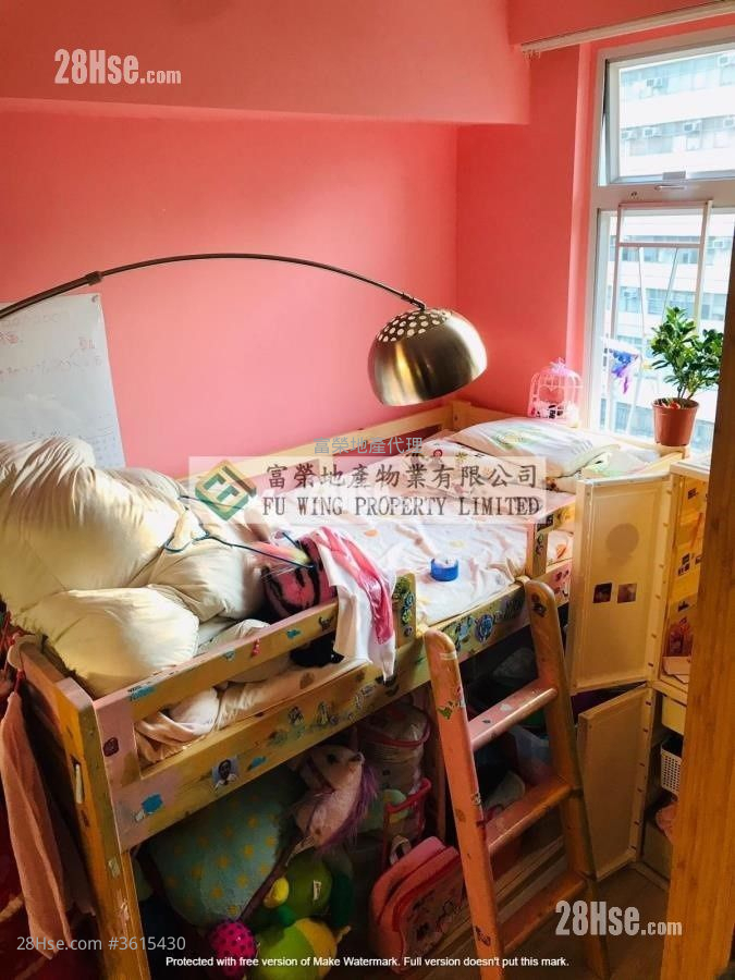 Chak Fung House Sell 2 Bedrooms , 1 Bathroom 558 ft² Chak Fung House Sell 2 Bedrooms , 1 Bathroom 558 ft²