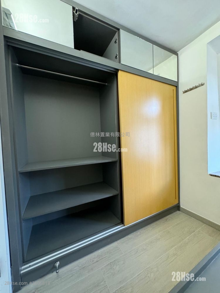 Hong Ying Court Rental 3 Bedrooms , 1 Bathroom Hong Ying Court Rental 3 Bedrooms , 1 Bathroom
