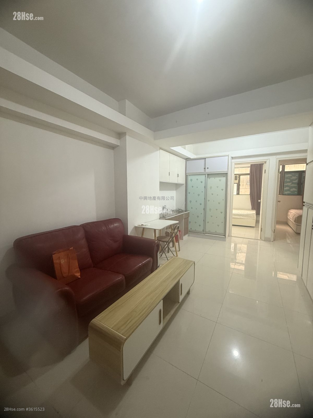 Yu Hing Building Rental 2 Bedrooms , 1 Bathroom 484 ft² Yu Hing Building Rental 2 Bedrooms , 1 Bathroom 484 ft²