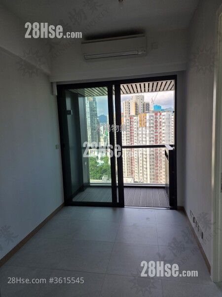 Baker Circle Greenwich Sell 2 Bedrooms 387 ft²