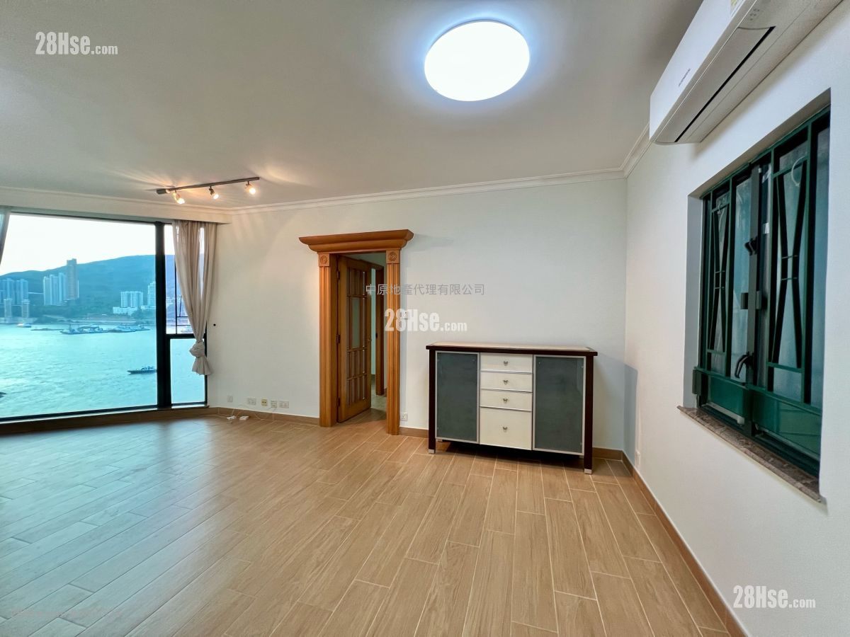 Villa Esplanada Sell 4 Bedrooms 863 ft² Villa Esplanada Sell 4 Bedrooms 863 ft²