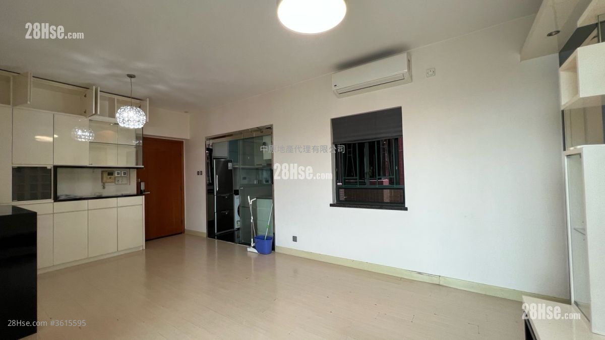 Villa Esplanada Sell 3 Bedrooms , 2 Bathrooms 684 ft² Villa Esplanada Sell 3 Bedrooms , 2 Bathrooms 684 ft²