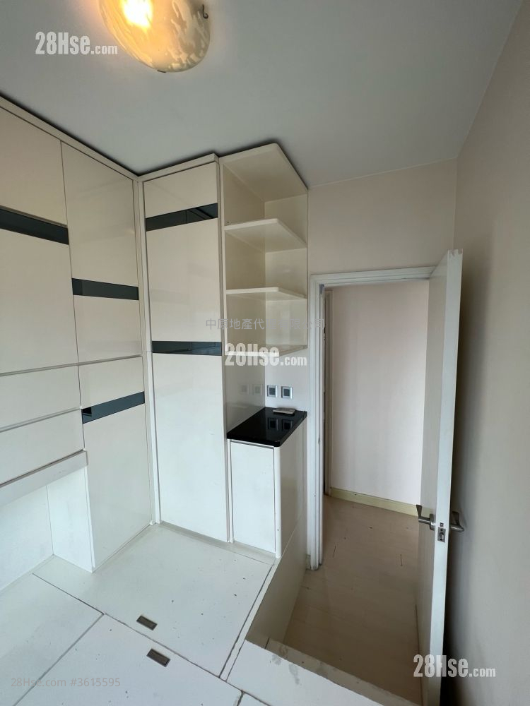 Villa Esplanada Sell 3 Bedrooms , 2 Bathrooms 684 ft² Villa Esplanada Sell 3 Bedrooms , 2 Bathrooms 684 ft²