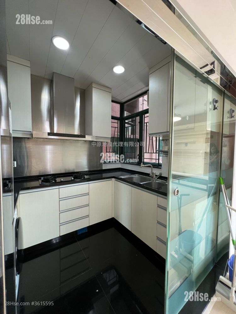 Villa Esplanada Sell 3 Bedrooms , 2 Bathrooms 684 ft² Villa Esplanada Sell 3 Bedrooms , 2 Bathrooms 684 ft²