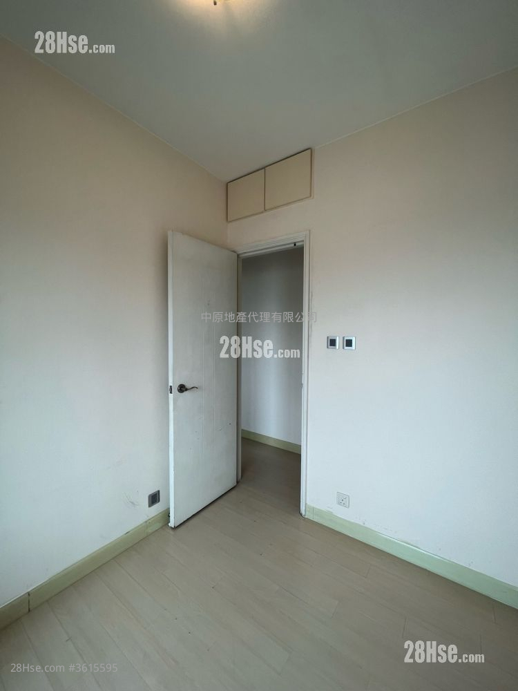 Villa Esplanada Sell 3 Bedrooms , 2 Bathrooms 684 ft² Villa Esplanada Sell 3 Bedrooms , 2 Bathrooms 684 ft²