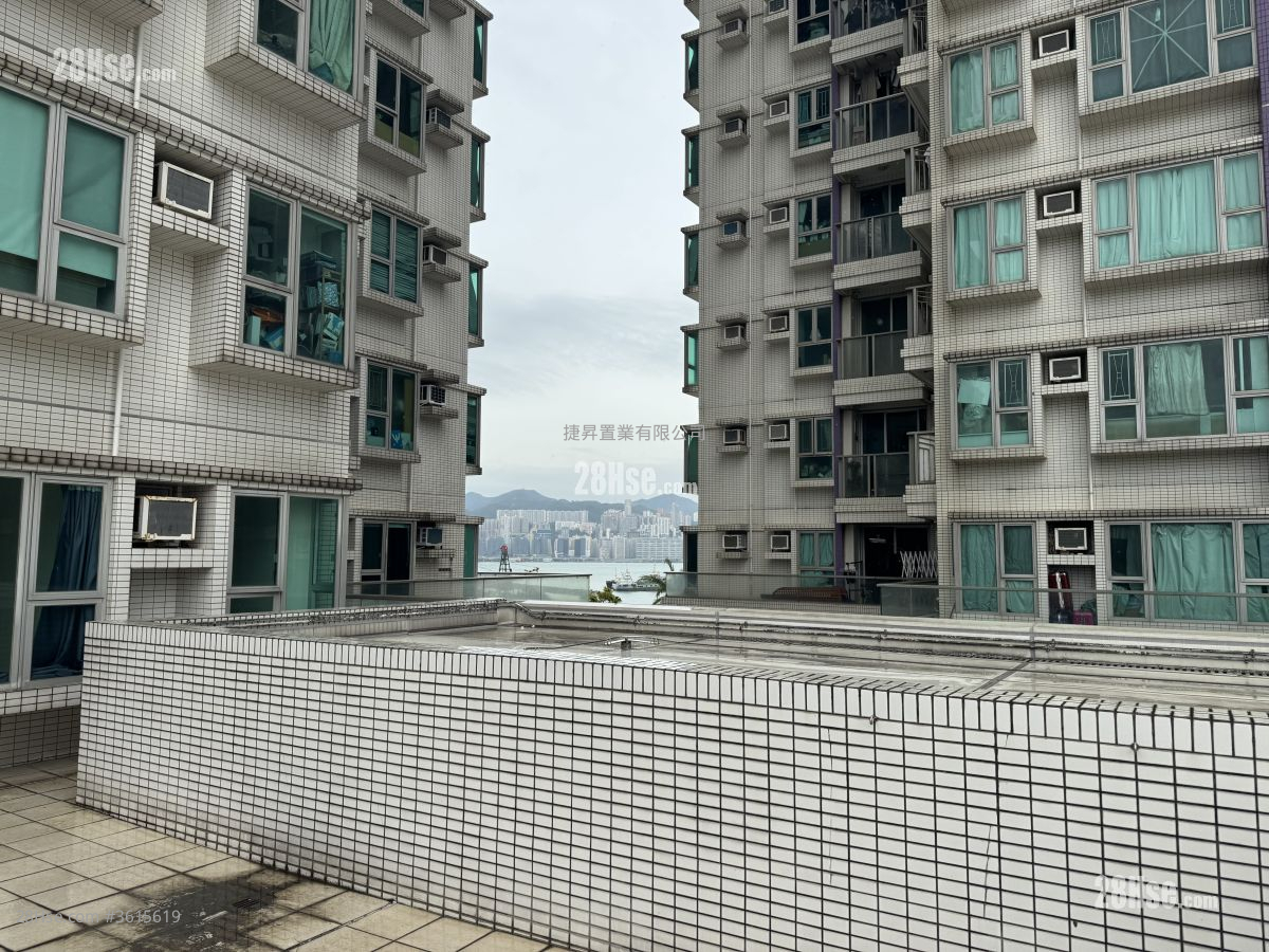 Grand Waterfront Sell 2 Bedrooms , 1 Bathroom 332 ft² Grand Waterfront Sell 2 Bedrooms , 1 Bathroom 332 ft²