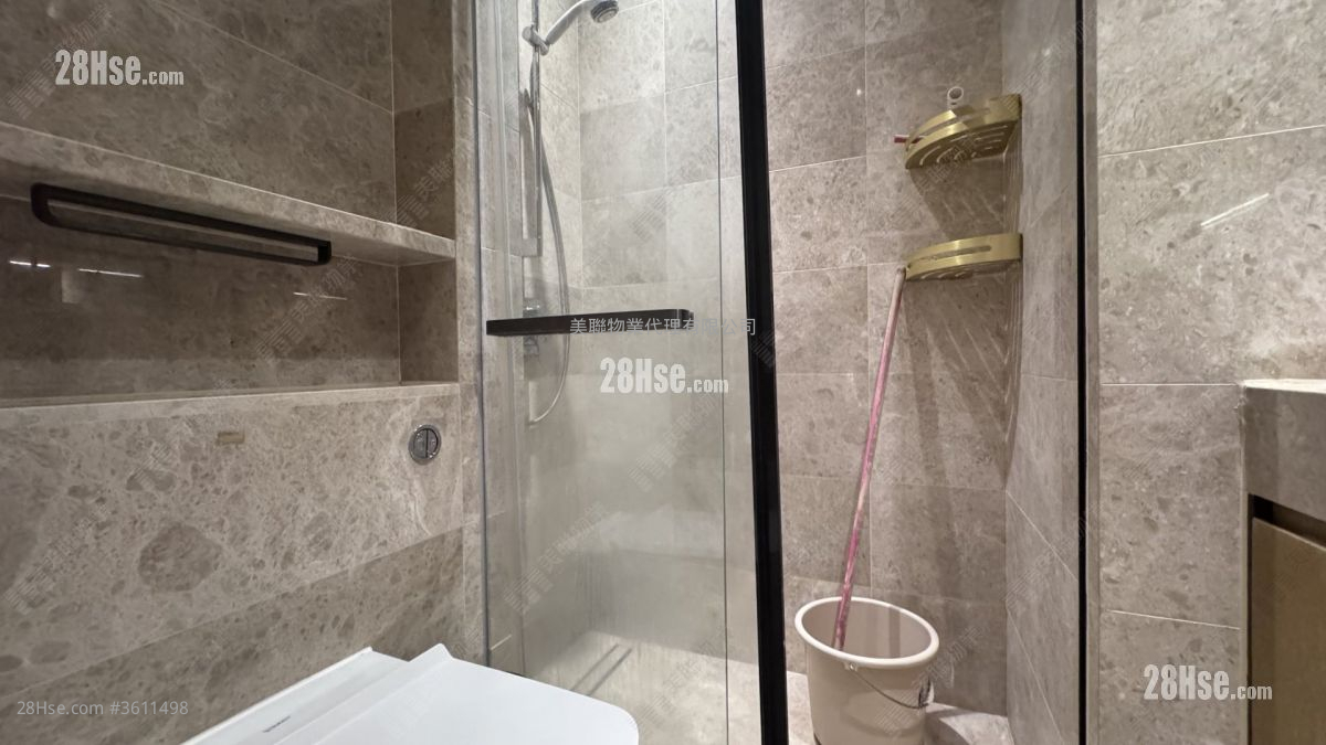 Parker33 Rental Studio , 1 Bathroom 211 ft² Parker33 Rental Studio , 1 Bathroom 211 ft²