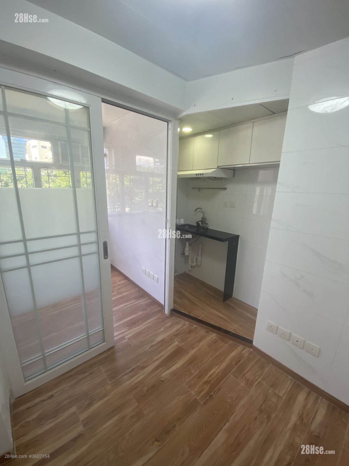 Tak Ming Building Rental Studio 120 ft²