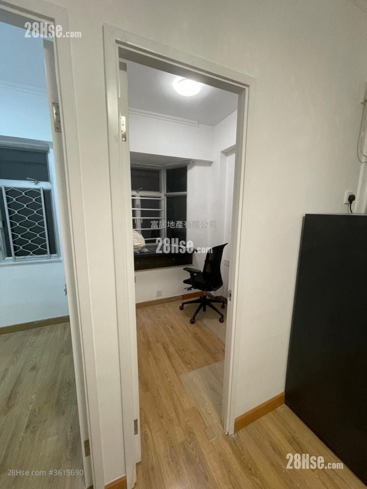 Yiu Fai Mansion Sell 2 Bedrooms , 1 Bathroom 229 ft² Yiu Fai Mansion Sell 2 Bedrooms , 1 Bathroom 229 ft²