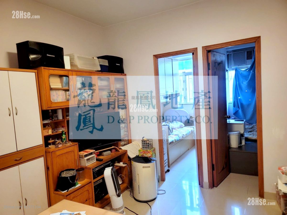 Fuk Hing Building Sell 3 Bedrooms , 1 Bathroom 414 ft²