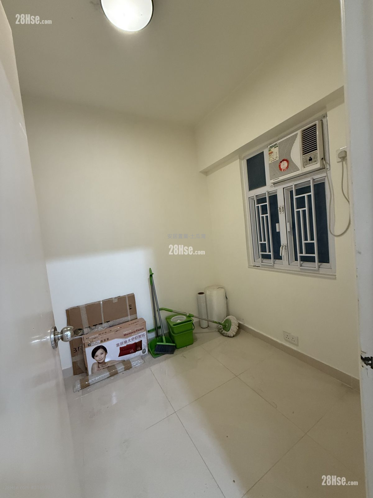 Honour Building Rental 2 Bedrooms , 1 Bathroom 311 ft² Honour Building Rental 2 Bedrooms , 1 Bathroom 311 ft²