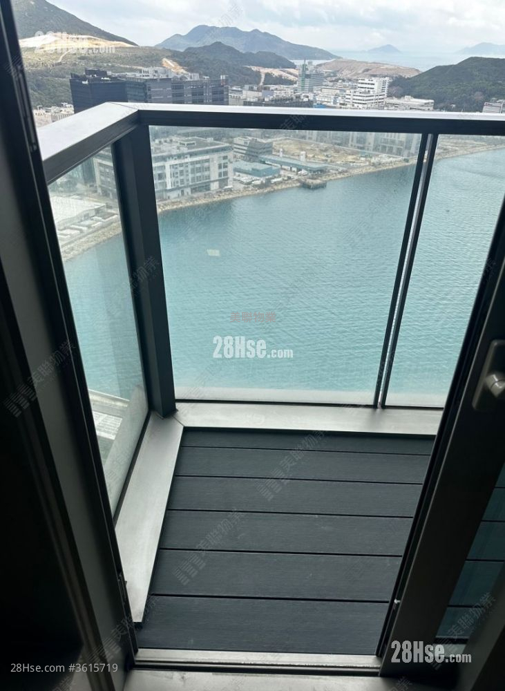 Marini Sell 2 Bedrooms 522 ft² Marini Sell 2 Bedrooms 522 ft²