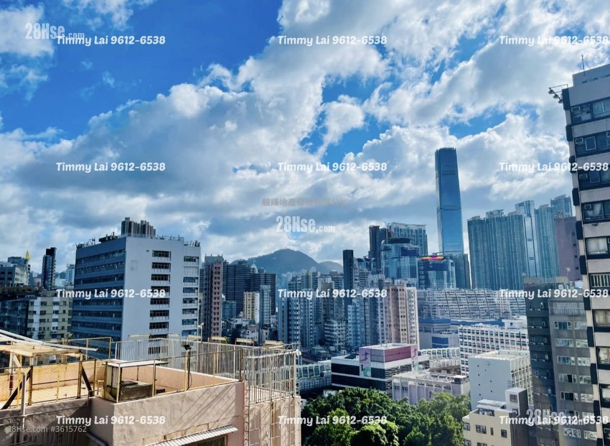 Yun Kai Building Sell 3 Bedrooms , 1 Bathroom 438 ft² Yun Kai Building Sell 3 Bedrooms , 1 Bathroom 438 ft²