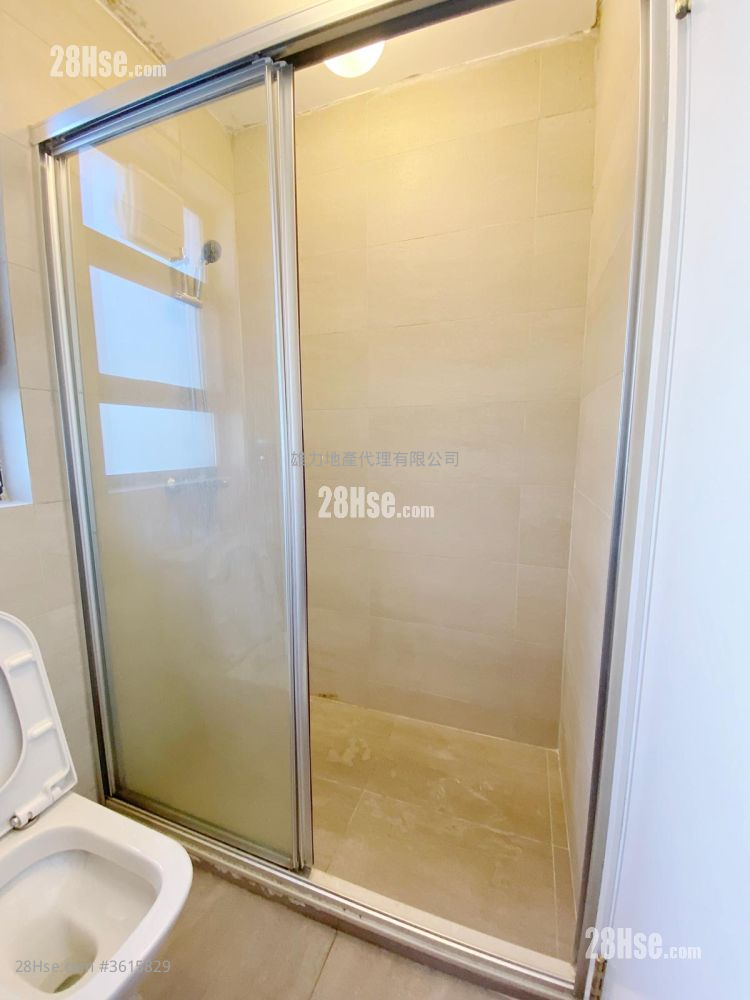 Village Rental 2 Bedrooms , 1 Bathroom 350 ft² Village Rental 2 Bedrooms , 1 Bathroom 350 ft²