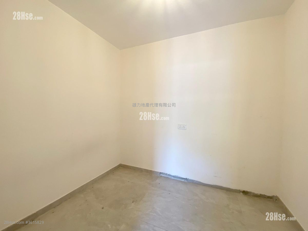 Village Rental 2 Bedrooms , 1 Bathroom 350 ft² Village Rental 2 Bedrooms , 1 Bathroom 350 ft²