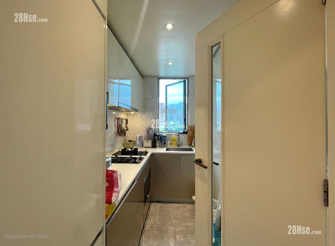 Savannah Rental 3 Bedrooms , 2 Bathrooms 759 ft² Savannah Rental 3 Bedrooms , 2 Bathrooms 759 ft²