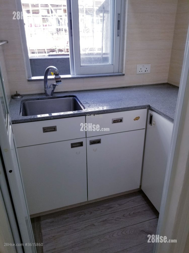 Tenement House Rental Studio , 1 Bathroom 187 ft² Tenement House Rental Studio , 1 Bathroom 187 ft²
