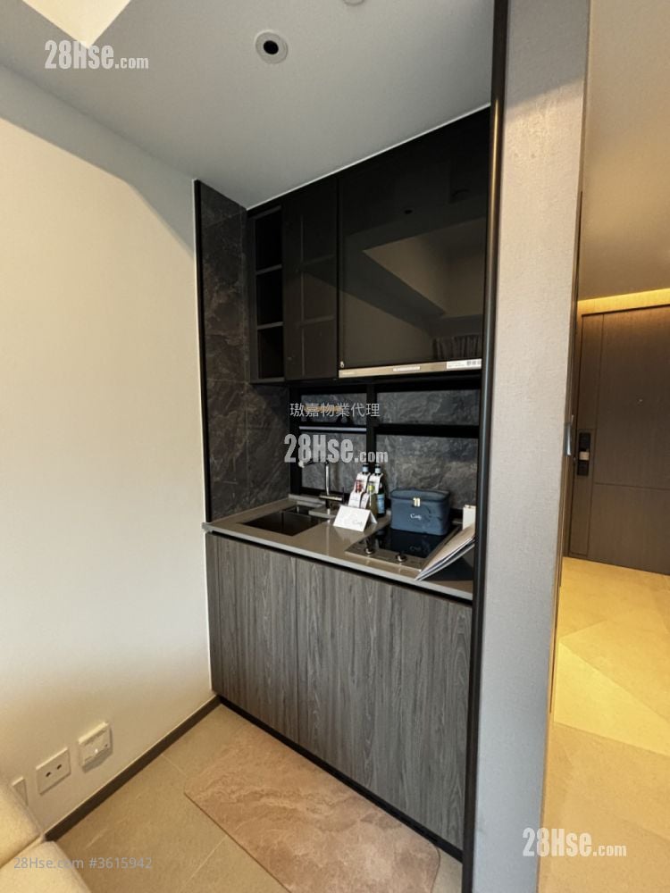 Cullinan Sky Rental Studio , 1 Bathroom 240 ft² Cullinan Sky Rental Studio , 1 Bathroom 240 ft²