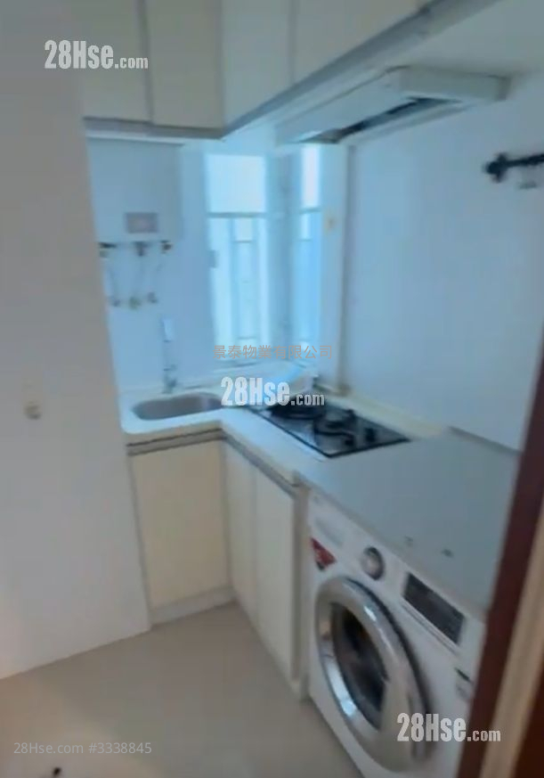 Causeway Centre Rental 325 ft² Causeway Centre Rental 325 ft²