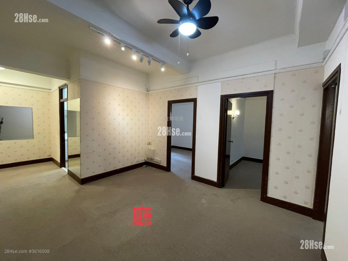 金馬倫道29號 售盤 5+ 房 , 2 浴室 1,063 平方呎