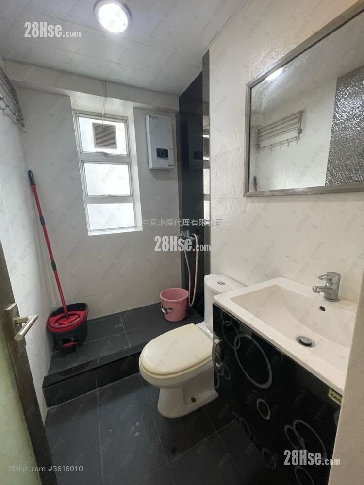 Village Gardens Sell 3 Bedrooms , 2 Bathrooms 801 ft² Village Gardens Sell 3 Bedrooms , 2 Bathrooms 801 ft²