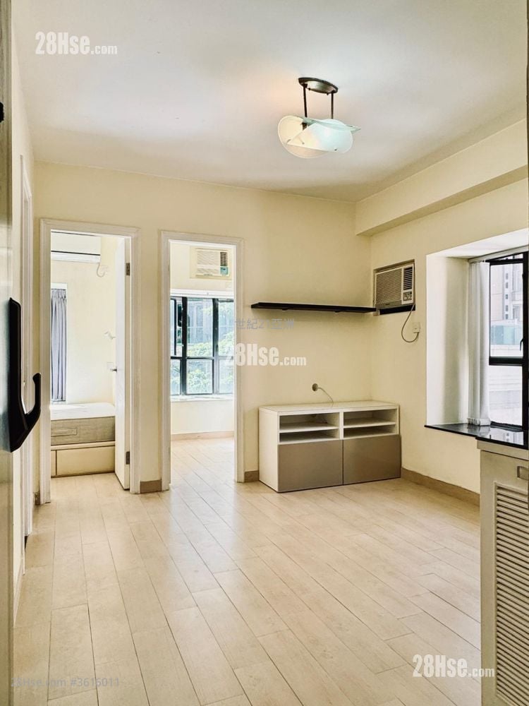 Tai Yuen Court Sell 2 Bedrooms , 1 Bathroom 311 ft²