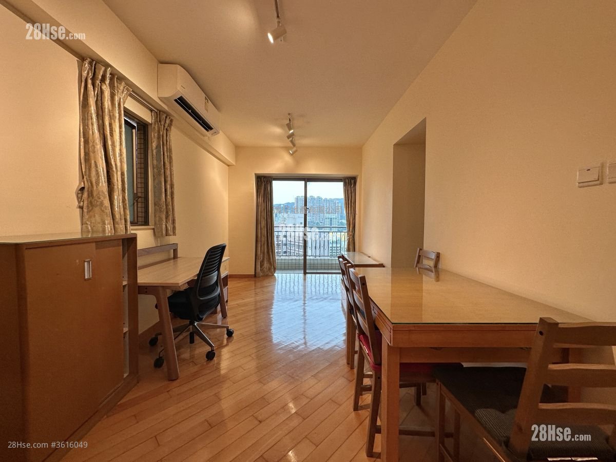 The Zenith Rental 3 Bedrooms , 2 Bathrooms 657 ft²