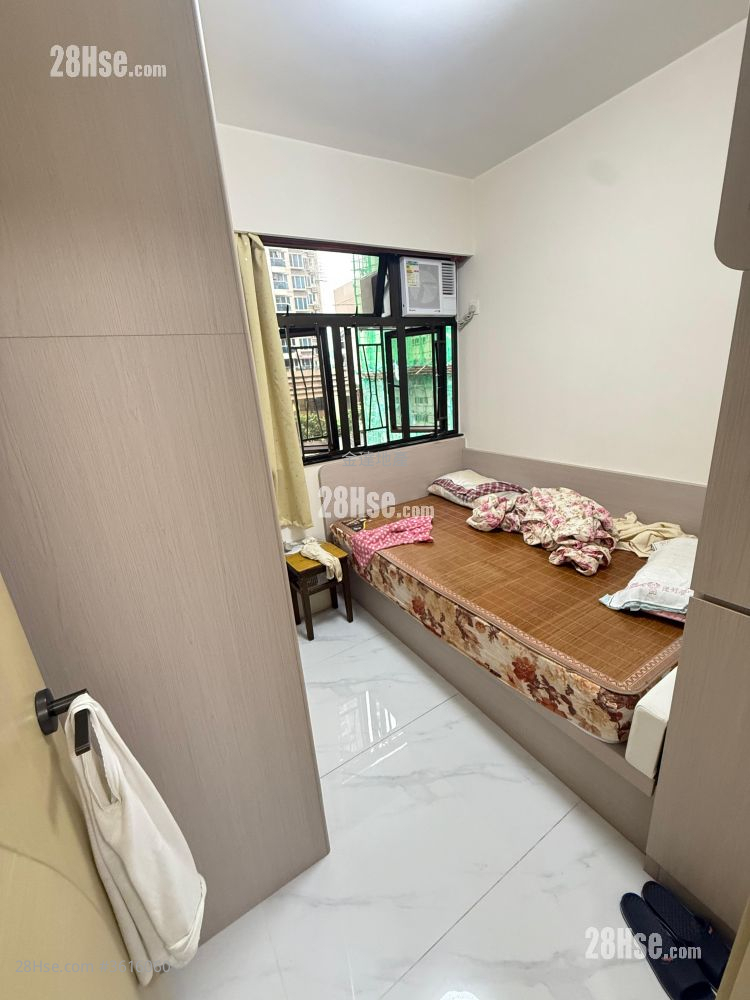 On Wo Gardens Sell 3 Bedrooms , 1 Bathroom 545 ft² On Wo Gardens Sell 3 Bedrooms , 1 Bathroom 545 ft²