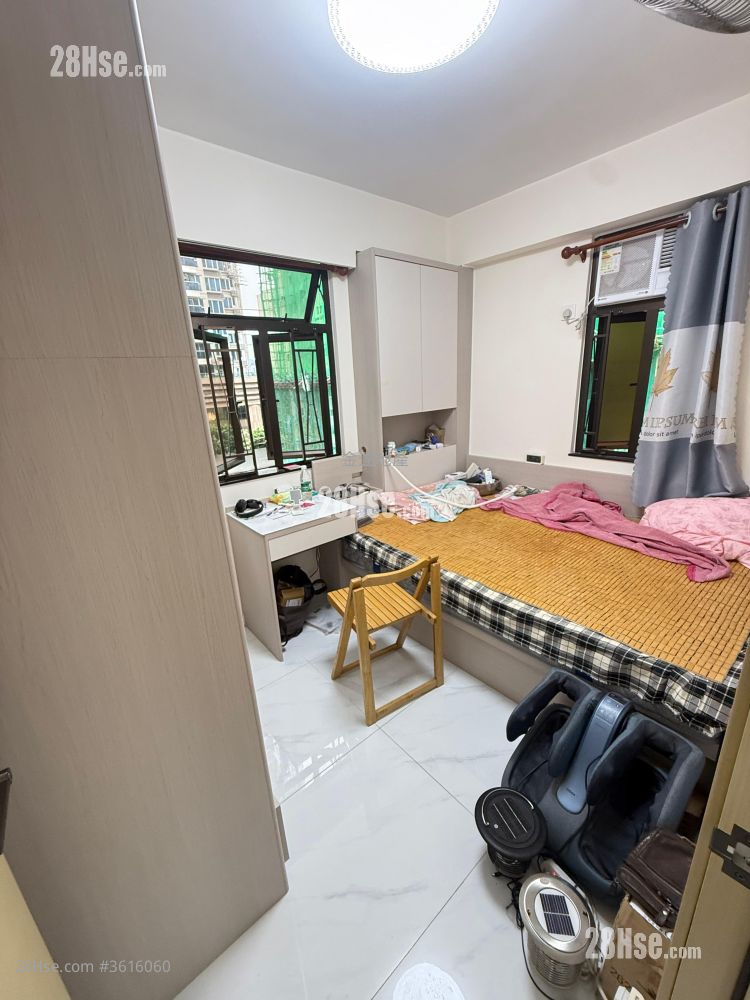 On Wo Gardens Sell 3 Bedrooms , 1 Bathroom 545 ft² On Wo Gardens Sell 3 Bedrooms , 1 Bathroom 545 ft²
