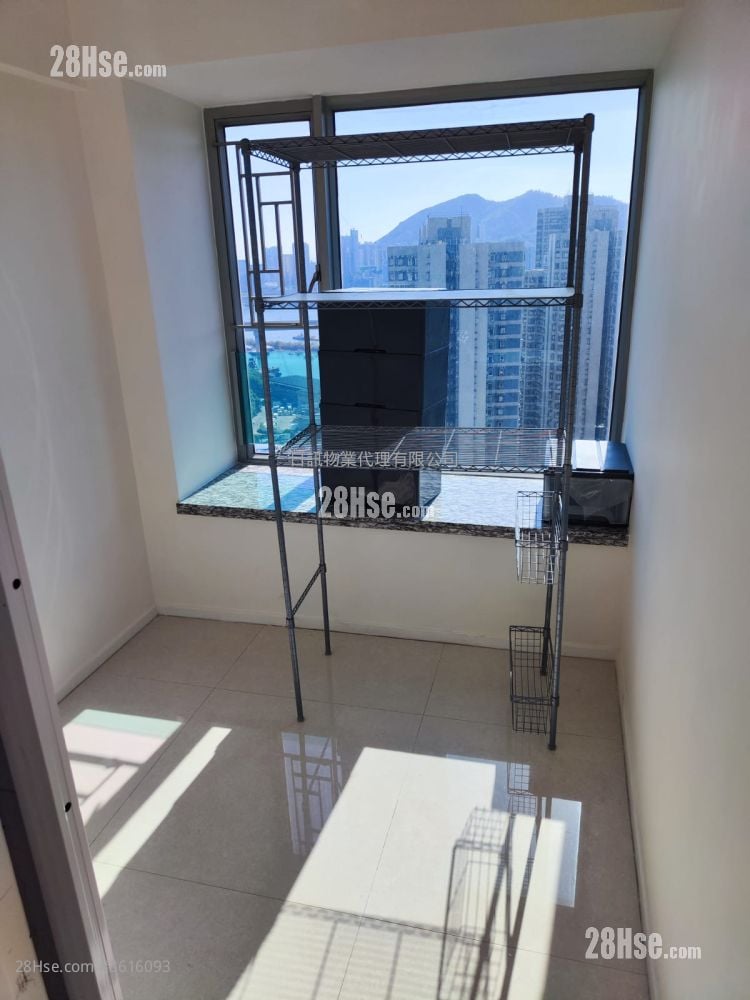City Point Sell 3 Bedrooms , 2 Bathrooms 663 ft² City Point Sell 3 Bedrooms , 2 Bathrooms 663 ft²