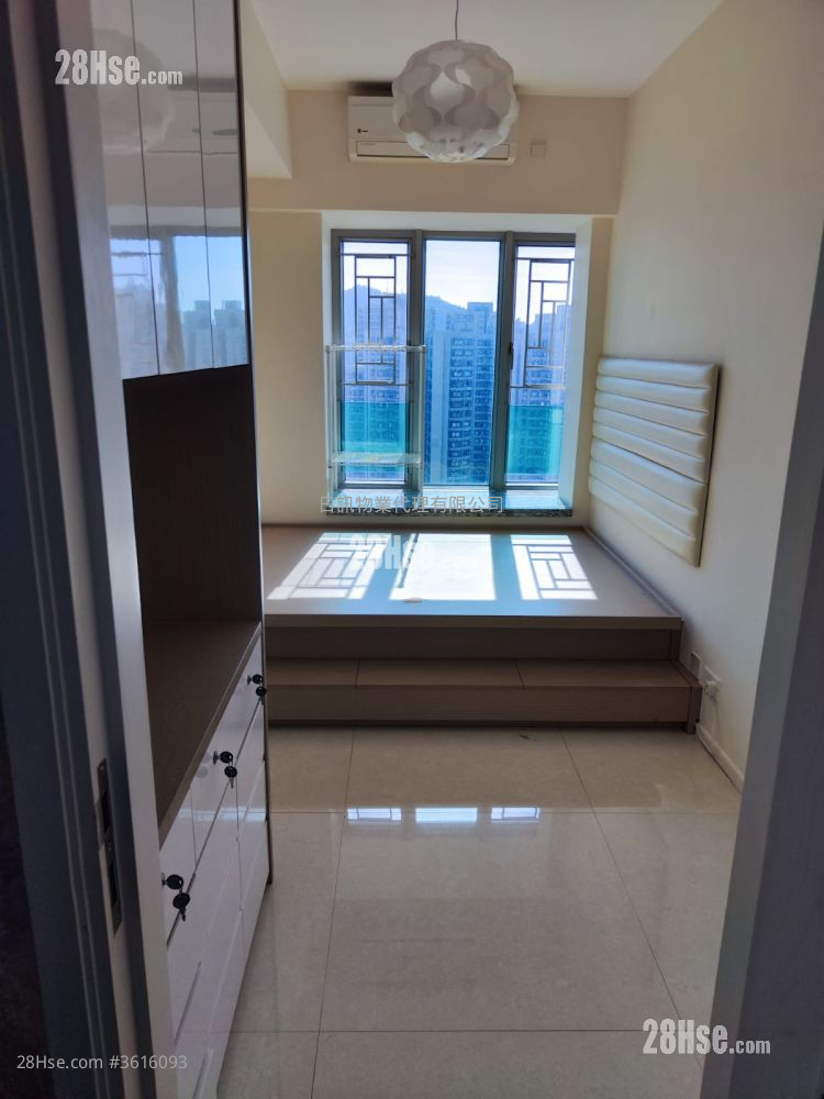 City Point Sell 3 Bedrooms , 2 Bathrooms 663 ft² City Point Sell 3 Bedrooms , 2 Bathrooms 663 ft²