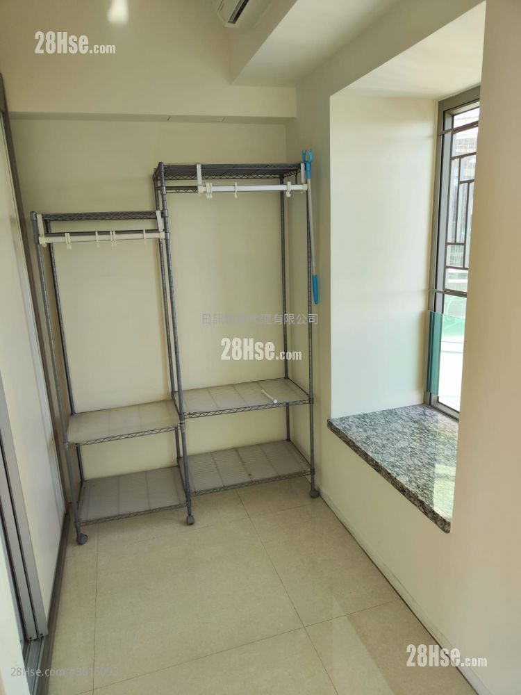 City Point Sell 3 Bedrooms , 2 Bathrooms 663 ft² City Point Sell 3 Bedrooms , 2 Bathrooms 663 ft²