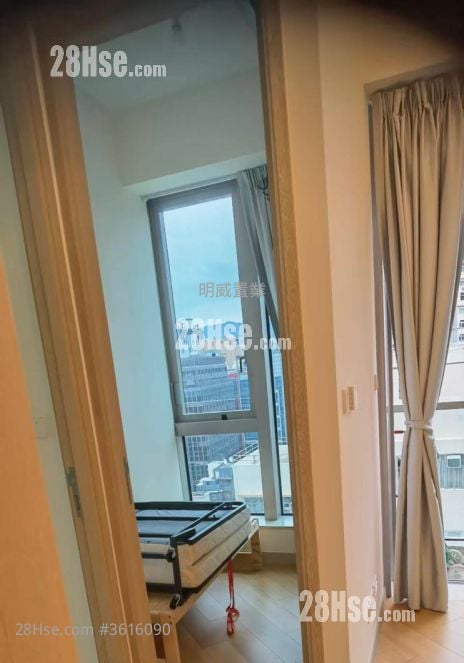One Soho Rental 2 Bedrooms , 1 Bathroom 374 ft² One Soho Rental 2 Bedrooms , 1 Bathroom 374 ft²