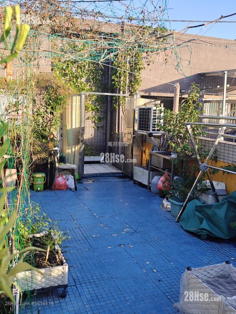 Tai Po Garden Sell 3 Bedrooms , 2 Bathrooms 859 ft² Tai Po Garden Sell 3 Bedrooms , 2 Bathrooms 859 ft²