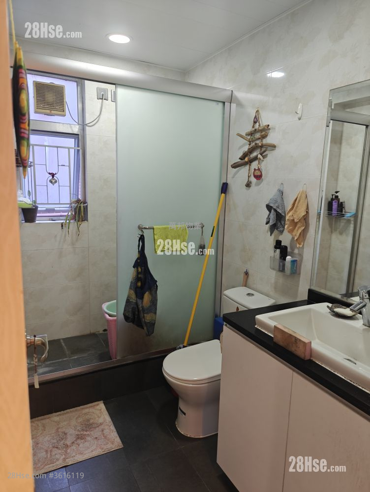Tai Po Garden Sell 3 Bedrooms , 2 Bathrooms 859 ft² Tai Po Garden Sell 3 Bedrooms , 2 Bathrooms 859 ft²