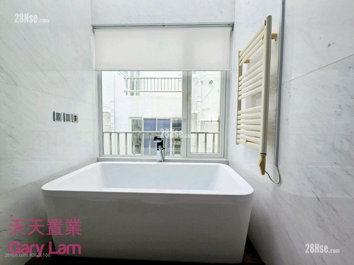 Marina Cove Sell 4 Bedrooms , 3 Bathrooms 1,323 ft² Marina Cove Sell 4 Bedrooms , 3 Bathrooms 1,323 ft²