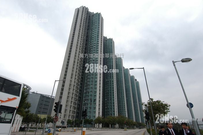 Kam Tai Court Sell 2 Bedrooms , 1 Bathroom 521 ft² Kam Tai Court Sell 2 Bedrooms , 1 Bathroom 521 ft²