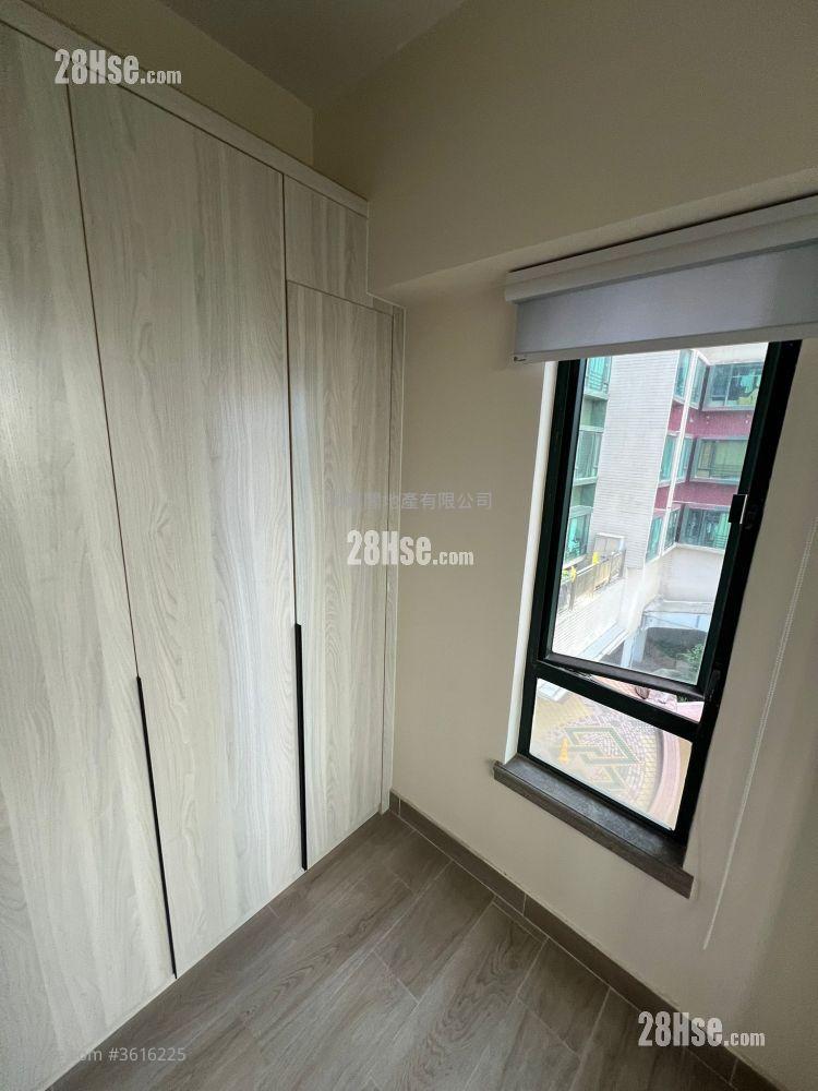 Dawning Views Sell 2 Bedrooms , 1 Bathroom 393 ft² Dawning Views Sell 2 Bedrooms , 1 Bathroom 393 ft²